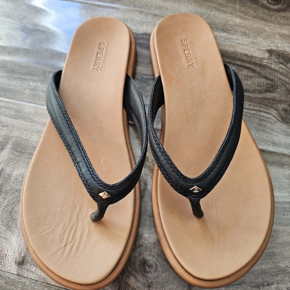 Sperry Women's Black and Tan Flip-Flop Sandals
